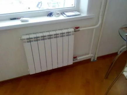 Cum de a stabili radiatorul instrucțiunile video de instalare pe perete cu mâinile lor, în special între paranteze