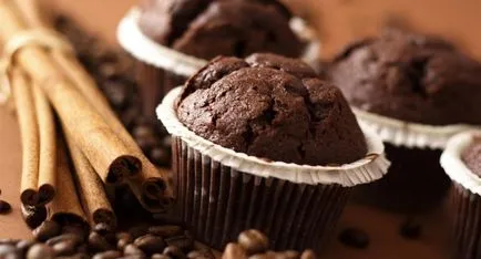 Receptek kakaóvaj, hogyan lehet a csokoládé, sütik, muffinok, tejszín, sűrített tej, jegesedés, édességet