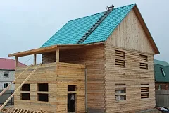 Építése faházak Tyumen kulcsrakész projektek és az árak