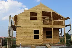 Építése faházak Tyumen kulcsrakész projektek és az árak