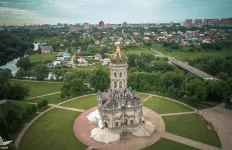 Szent tavasz Saint Davida Chehovsky területen, közel a falu Talezh