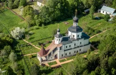 Szent tavasz Saint Davida Chehovsky területen, közel a falu Talezh