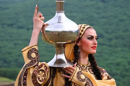 hagyományok kaukázusiak
