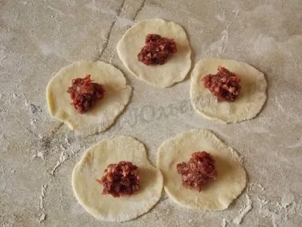 Вкусна домашна рецепта равиоли Фото