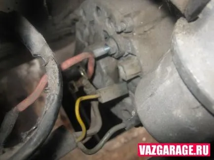 Înlocuirea generatorului VAZ 2121, modul în care să înlocuiască un generator pe teren cu mâinile sale