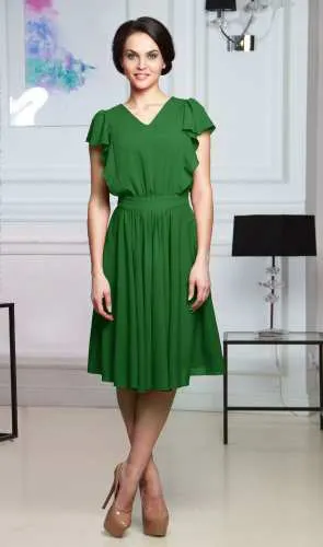 Zöld ruhában, hogyan kell kiválasztani a színt és stílust