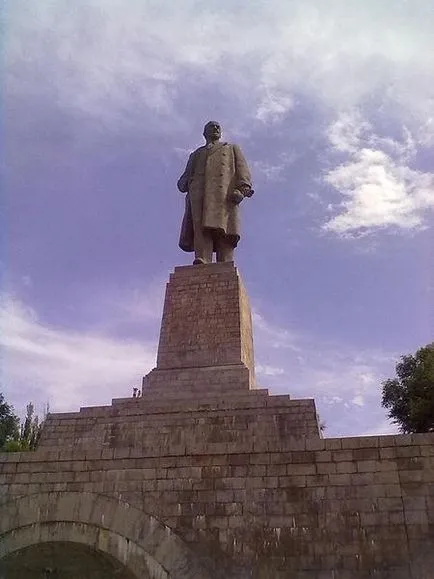 7 Monumentul cel mai neobișnuit Lenin