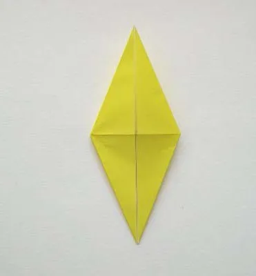 Az alapvető formája origami háromszög, négyzet és a béka