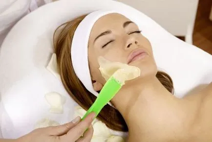 Epilarea cu ceara de păr facial - cum se face corect, video