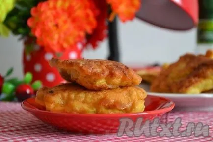 Pollock filé tésztát a serpenyőben - a recept egy fotó