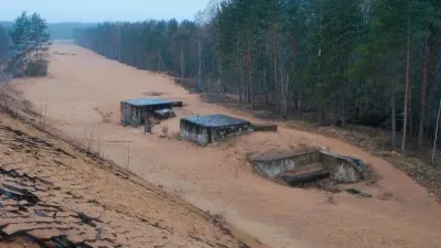 Fort - piros vízi csúszda, az útvonalat,