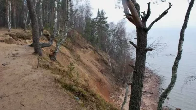 Fort - червен водна пързалка, маршрута си