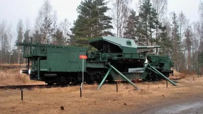 Fort - червен водна пързалка, маршрута си