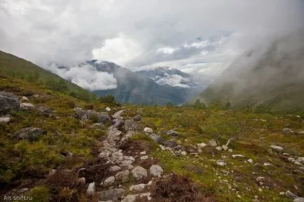 Rock: Mount (mount Skåla)