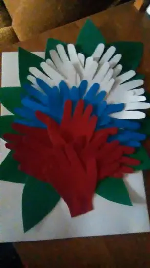Към какво да правят с децата българското знаме на 23 февруари 9 май на 12 юни