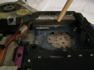 Hogyan kell rögzíteni a laptop ventilátor