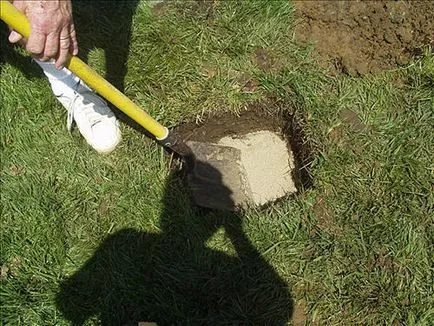 Cum de a construi un podium pentru o piscină spa