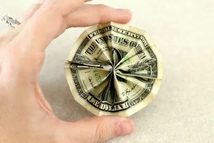 Как да си направим Topiary на банкноти със собствените си ръце