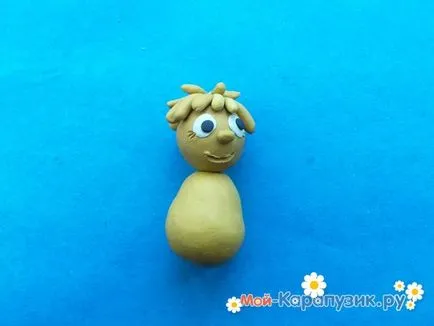 Cum orb de albine Maya din plastilină