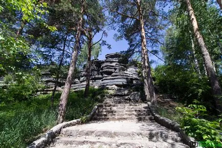 Stone шатрата си в Екатеринбург