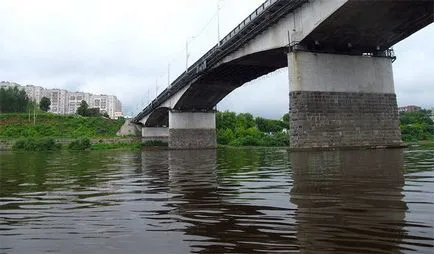 Pike halászati ​​őszén hatékony felszerelés, csali és halászati ​​taktika