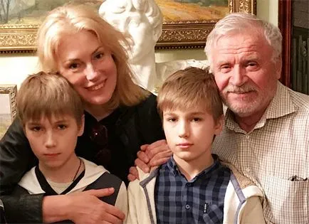 Maria Shukshin megmutatta felnõtt fiai, hello! Oroszország