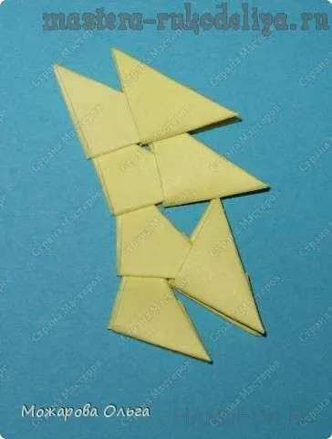 master-class pe un ansamblu de avion origami modular