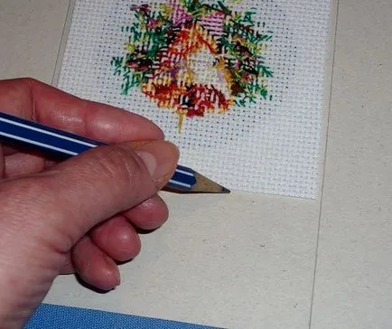 O clasă de master în modul de a decora broderie carte-mat