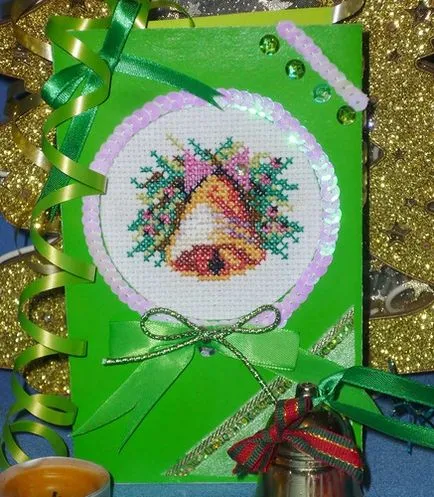 O clasă de master în modul de a decora broderie carte-mat