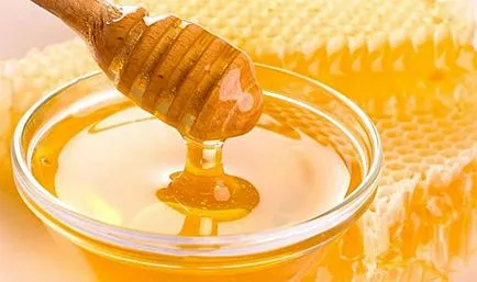Masca de miere pentru imbatranirea pielii