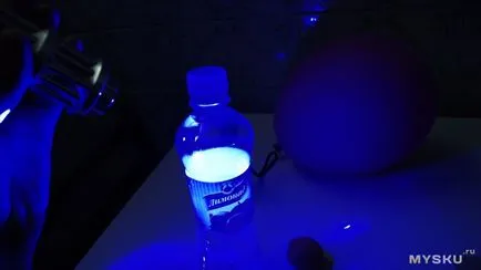 Мощен 445nm синьо лазер, който се запалва почти всичко