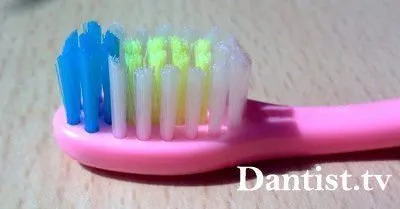 Hogyan törődik nylon fogsor
