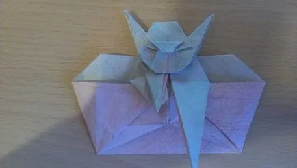 Origami maestru de iod cu mâinile lor, fă-o singur!