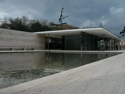 Pavilion Mies van der Rohe