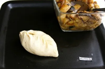 Pogácsákat gombával - lépésről lépésre recept, hogyan kell főzni fotókkal