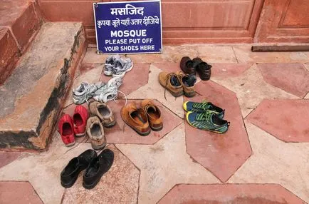 De ce unele țări nu elimina pantofii lor la domiciliu
