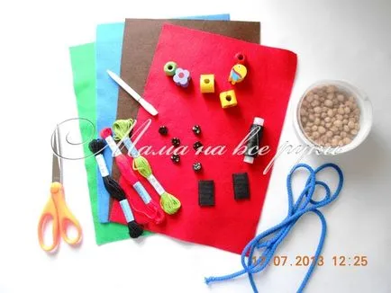 Образователни играчки, изработени от филц с ръцете си