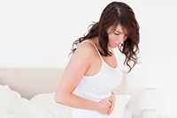 Симптомите на кисти на яйчниците при жените, усложнения