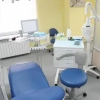 Дентална клиника усмивка красота (усмивка красота) на Kozhevnicheskaya