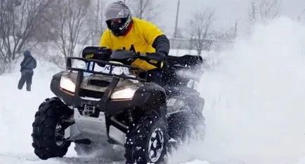 colaps Similitudinea pe un ATV cu propriile sale mâini