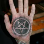 Pentagram tetoválás jelenti fotók és vázlatok