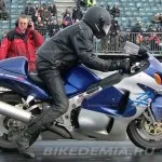 Echipamentul de pornire eficient pe o motocicletă, baykademiya