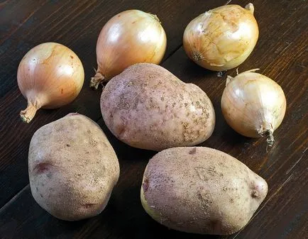 задушени картофи