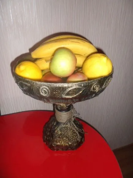 Váza a gyümölcs 