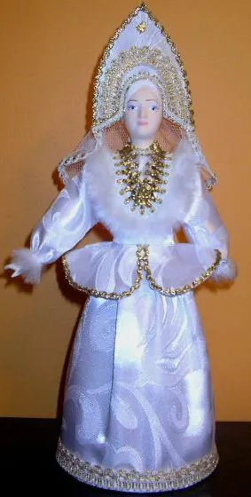 kokoshnik Snow Maiden