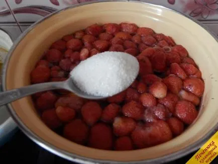 Компот от замразени ягоди (стъпка по стъпка рецепта със снимки)