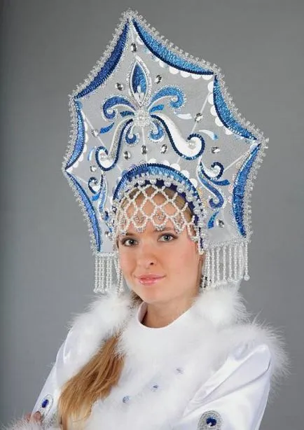 kokoshnik Snow Maiden