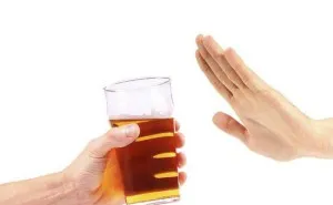 Efectele alcoolului asupra ficatului, ce tip de vin alcool, bere, vodca inflicts mai puțin distructive