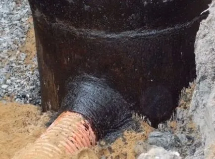 Пускане в септична яма разполага свързващи тръби от различни материали