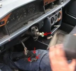 Cseréje a fixáló 190 Mercedes radiátor saját kezűleg